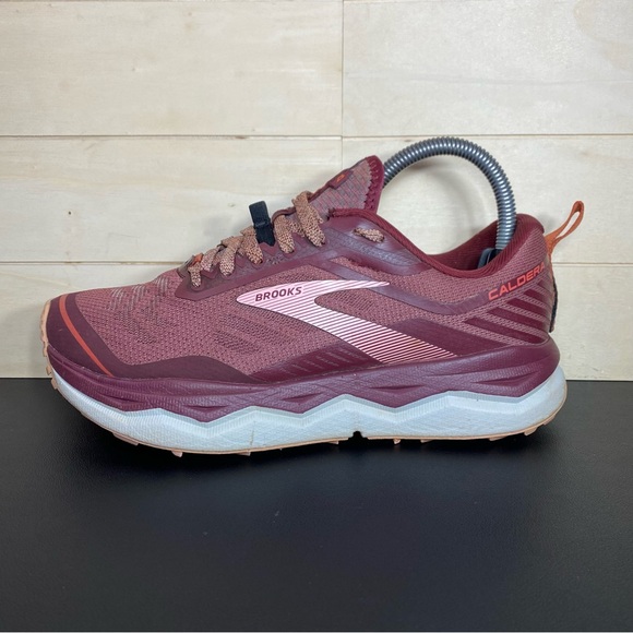 Brooks Caldera 4 Maroon Women's Size 7.5 Trail Running Shoes Sneakers B - Picture 2 of 11